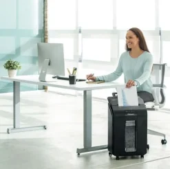 Dokumentförstörare FELLOWES AutoMax 100M P-4