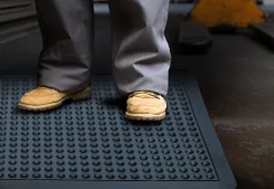 Doortex anti-fatigue mat rubber 90x150 cm black