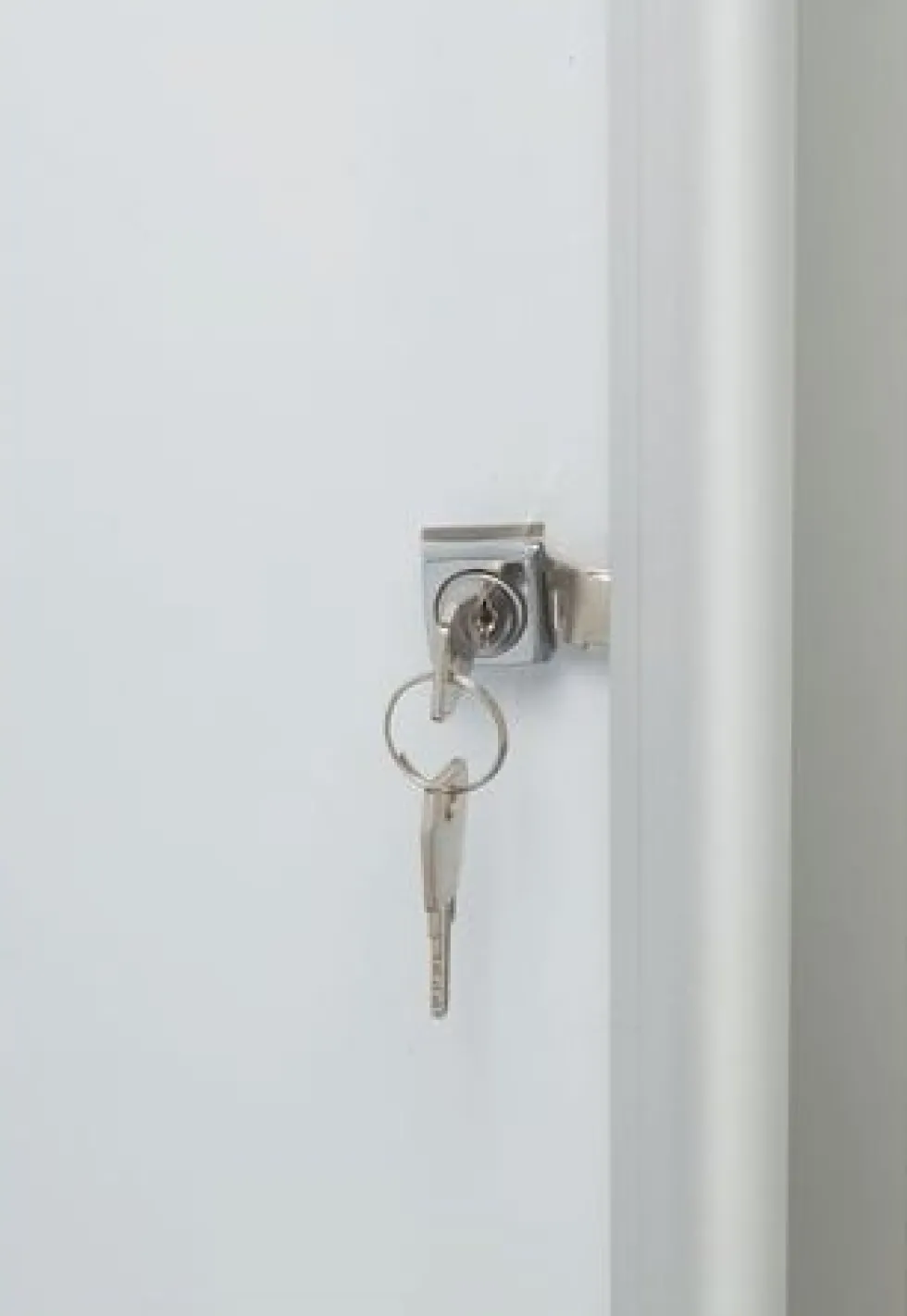 Glasskåp NOBO extra tunt magnetisk 4xA4