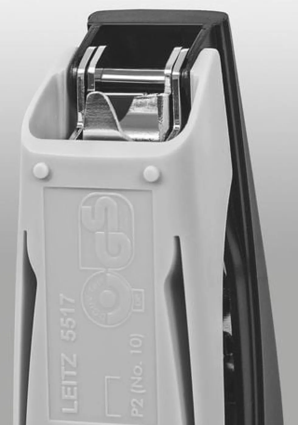 Häftapparat LEITZ 5517 10 ark svart