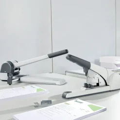 Häftapparat Leitz HD120 Platthäft, 120ark