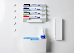 Hållare för whiteboard pennor vit