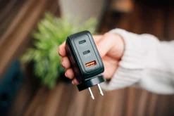 Mini GaN Charger 3-port 65W with Display