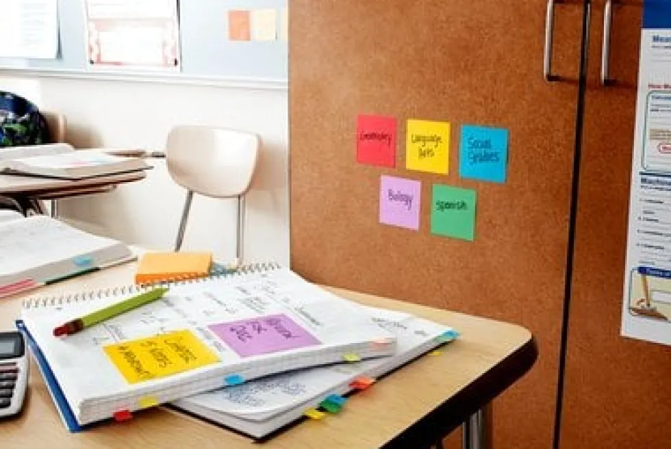 Post-it SS Playful 47,6x47,6 90sh (12)