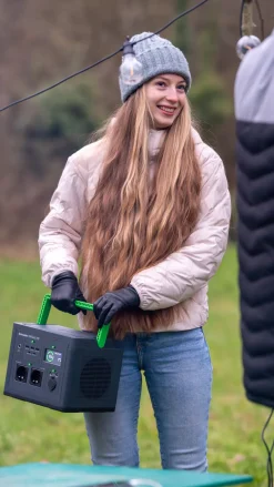 Schneider OffGrid 500 - Bärbar kraftstation - LCD, litiumjon, 2