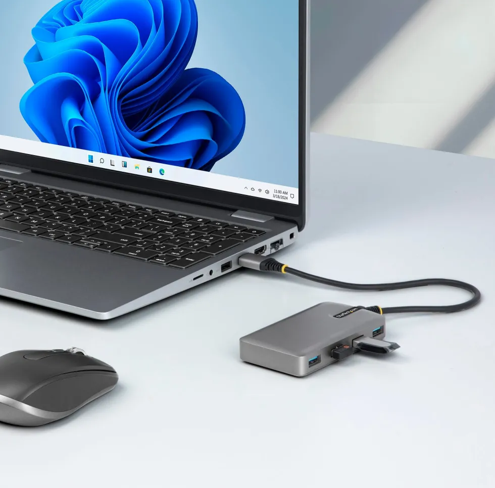 StarTech.com - Hubb - 4 x USB 3.2 Gen 1 + 1 x USB-C + 1 x USB-A