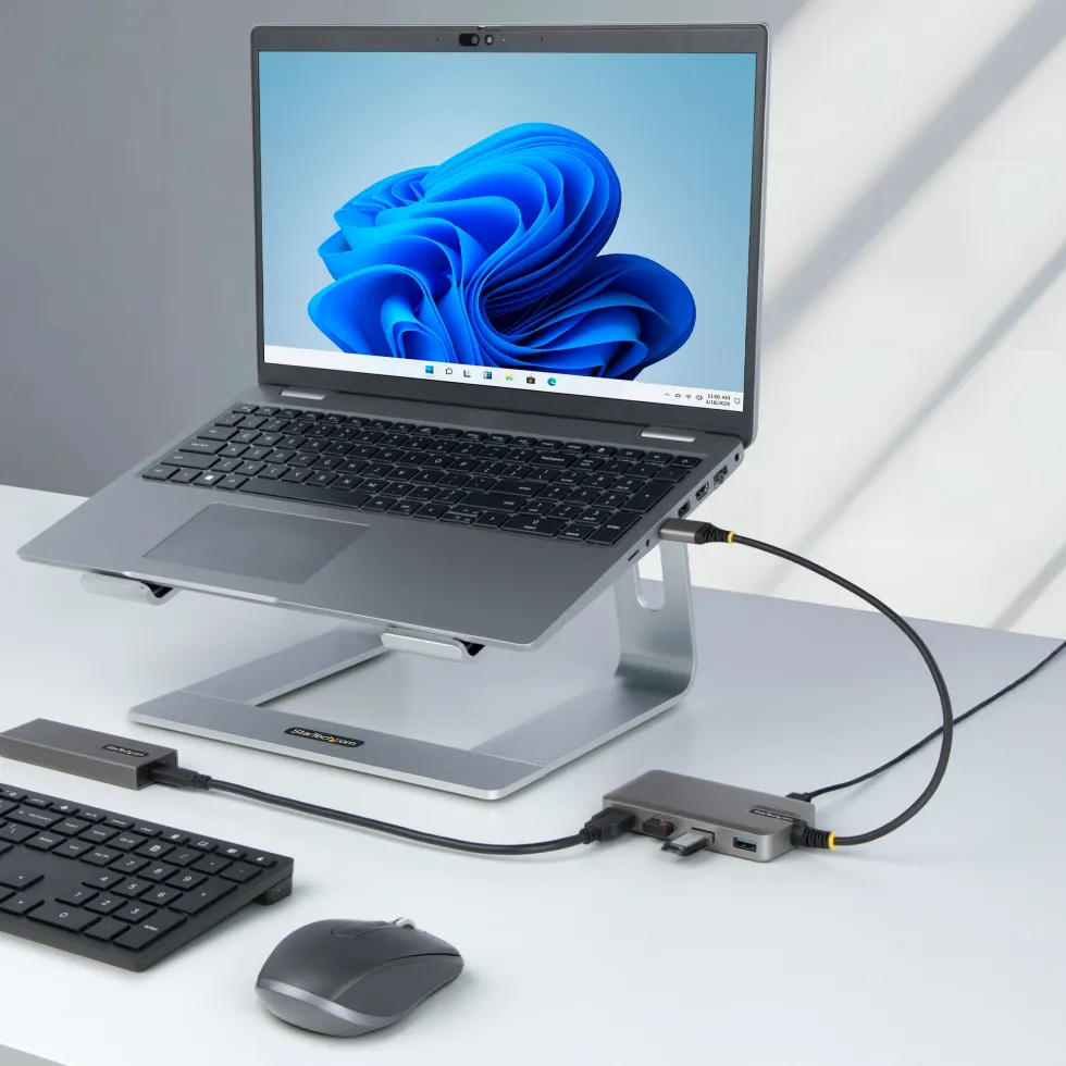 StarTech.com 4-Port USB Hub, USB 3.0 5Gbps, Bus Powered, USB-A