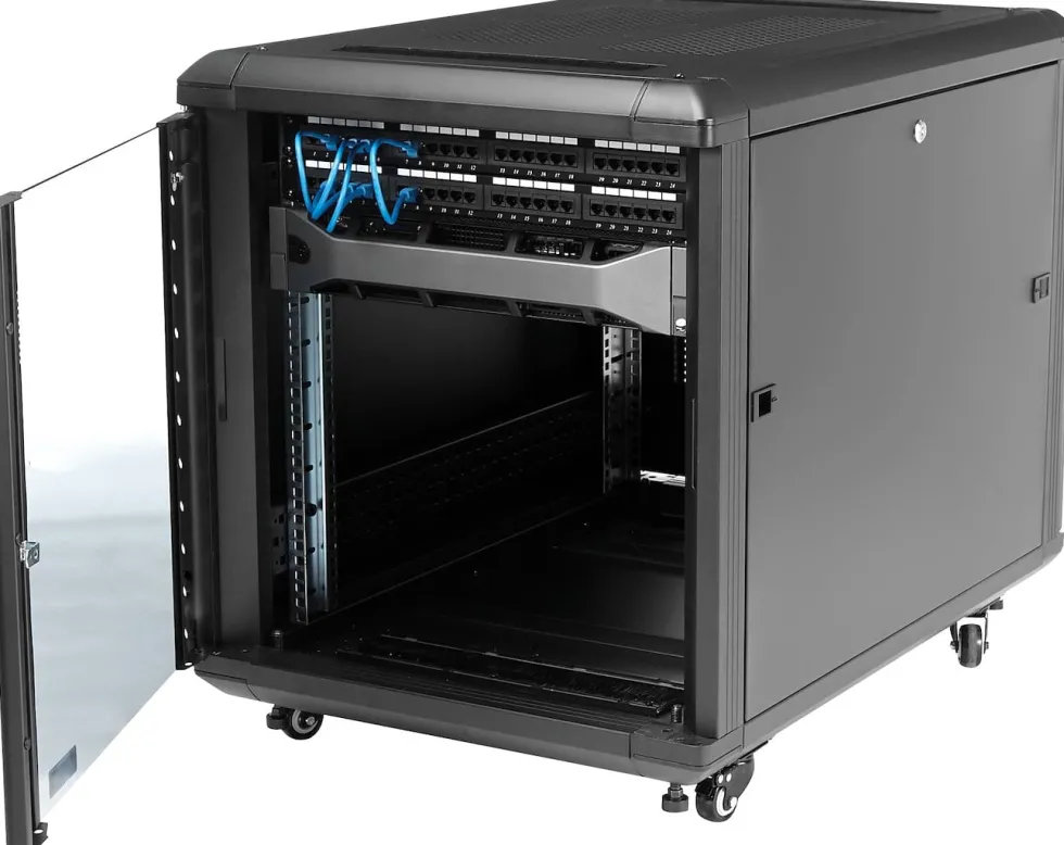 StarTech.com 12U 29" nedmonterbart serverskåp med hjul - Rack
