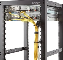 StarTech.com 1U Vertical 2.2 x 3.9in Server Rack Cable