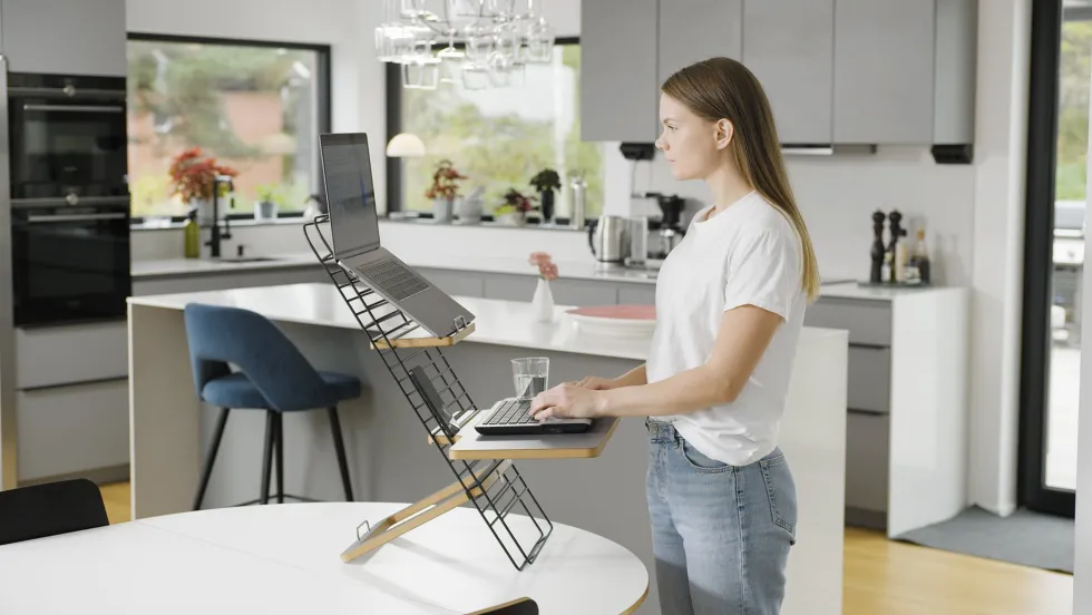 Ståbord MOUSETRAPPER Standfriend ljusgrå metall