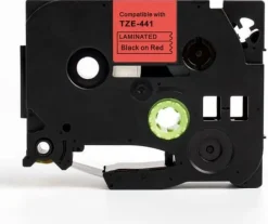 Tape 18mm TZe-441 svart på röd