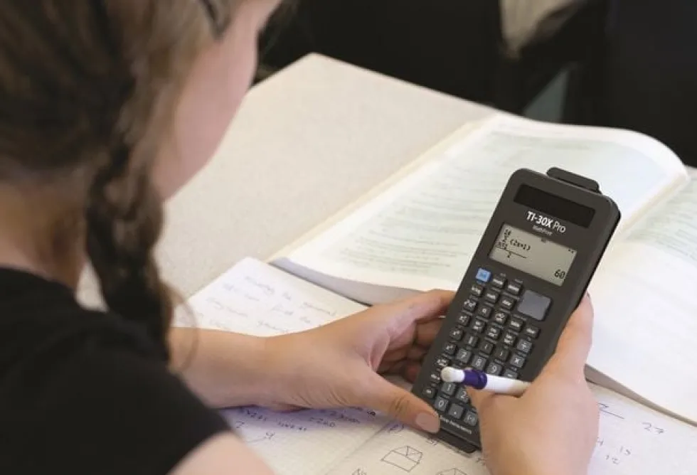 Teknisk räknare TEXAS TI-30X Pro Math